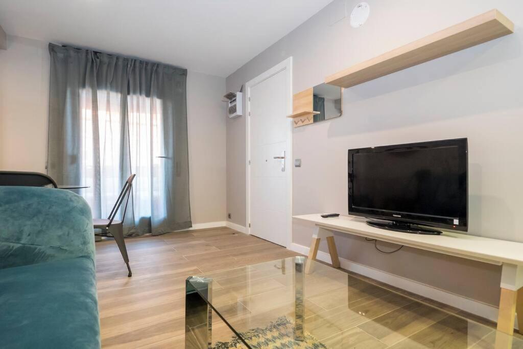 Bebarceloner Sant Andreu - 1 Bedroom With Terrace