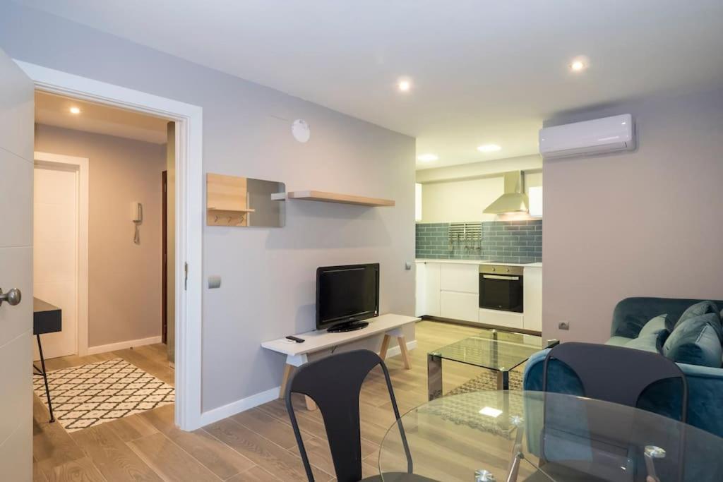 Bebarceloner Sant Andreu - 1 Bedroom With Terrace Barcelona